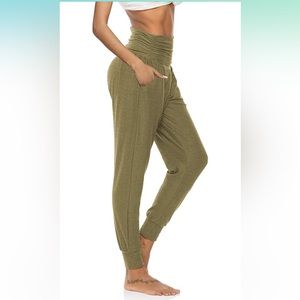 Ultra Comfy Yoga Sweatpants!